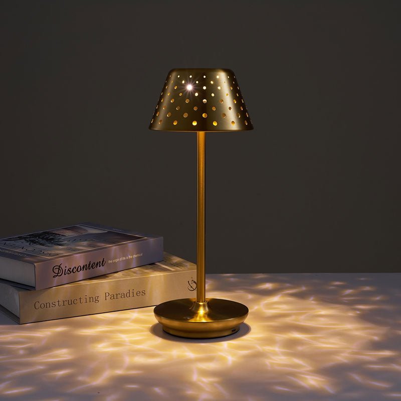 Lampe de table, Lampe de chevet, lampe de table LED rechargeable dans la  chambre